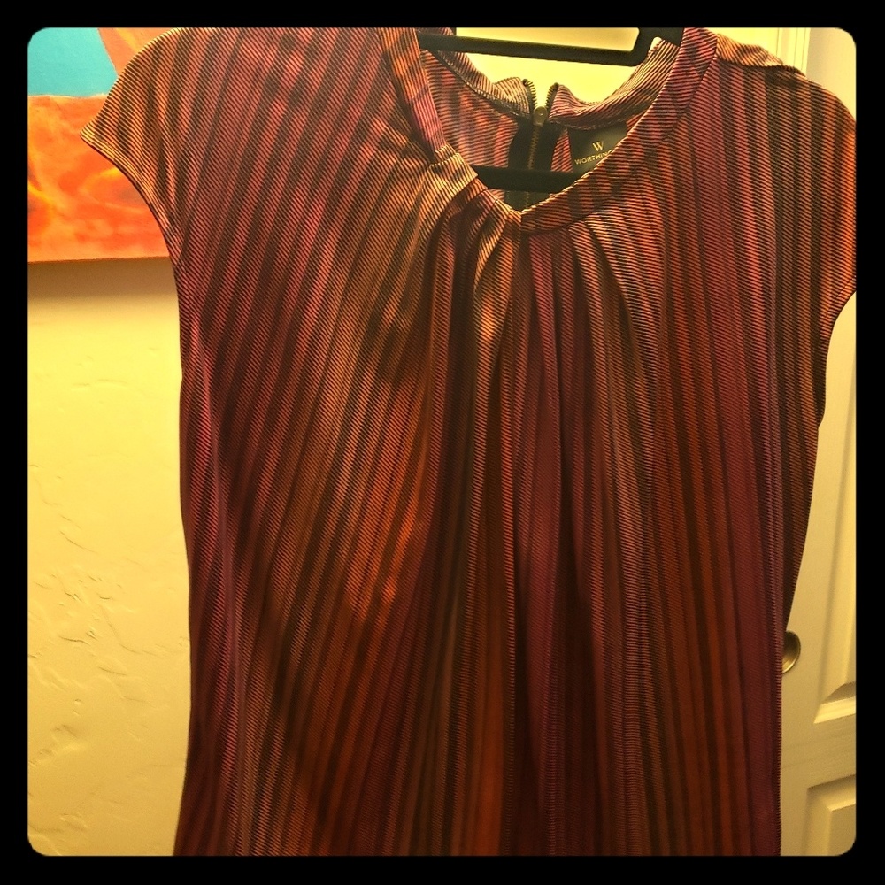 Sleeveless blouse